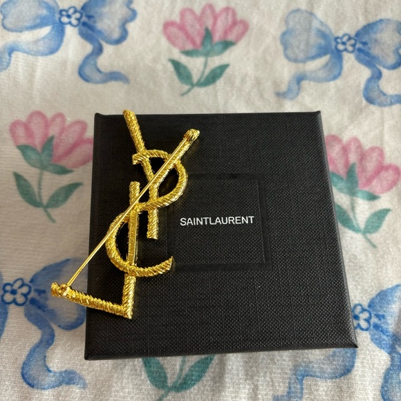 Saint Laurent Cassandre Brooch In Metal - Picture 4 of 5